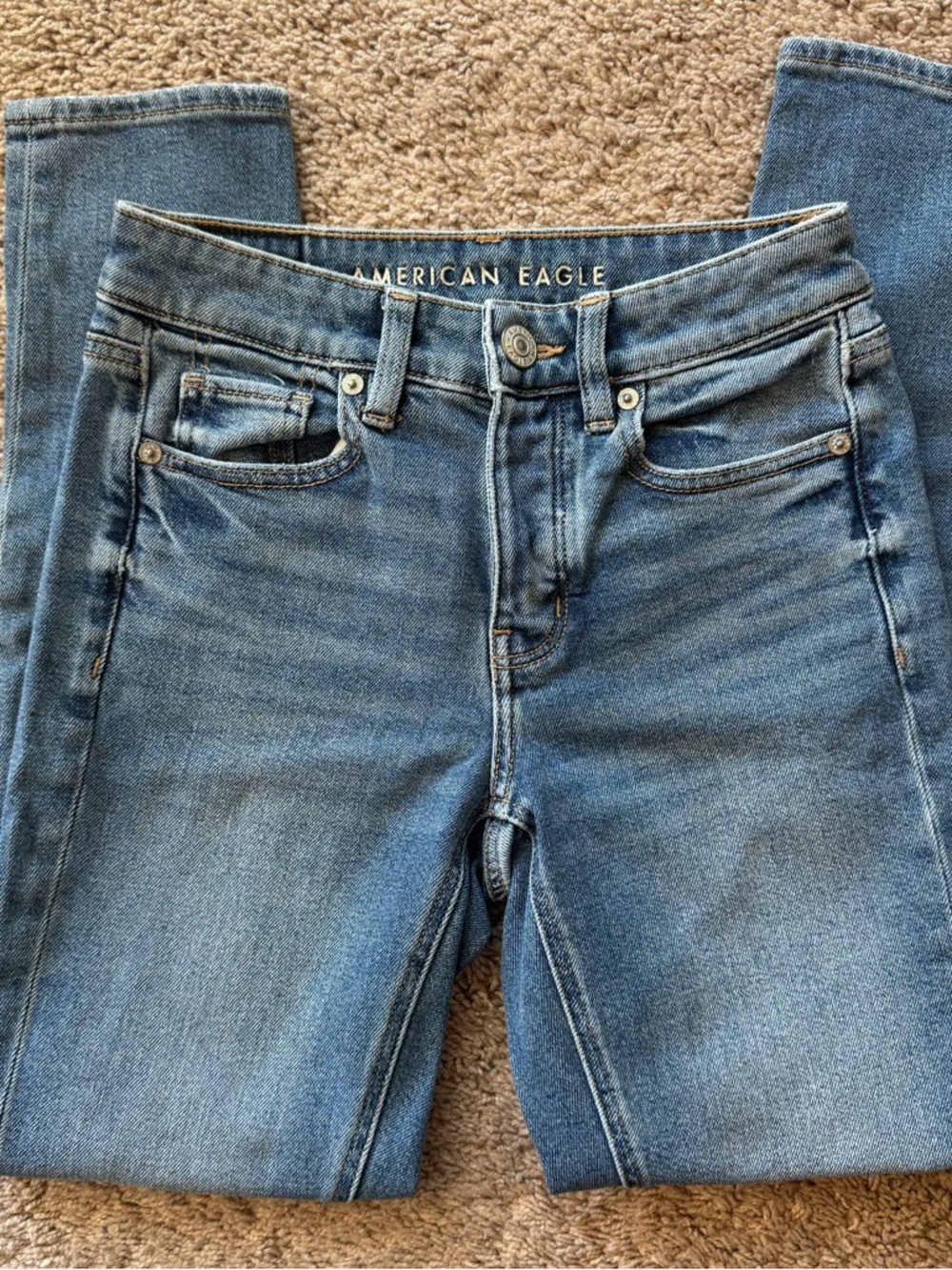 American Eagle Tomgirl 000R Women's Medium Wash Stretch Denim Jeans